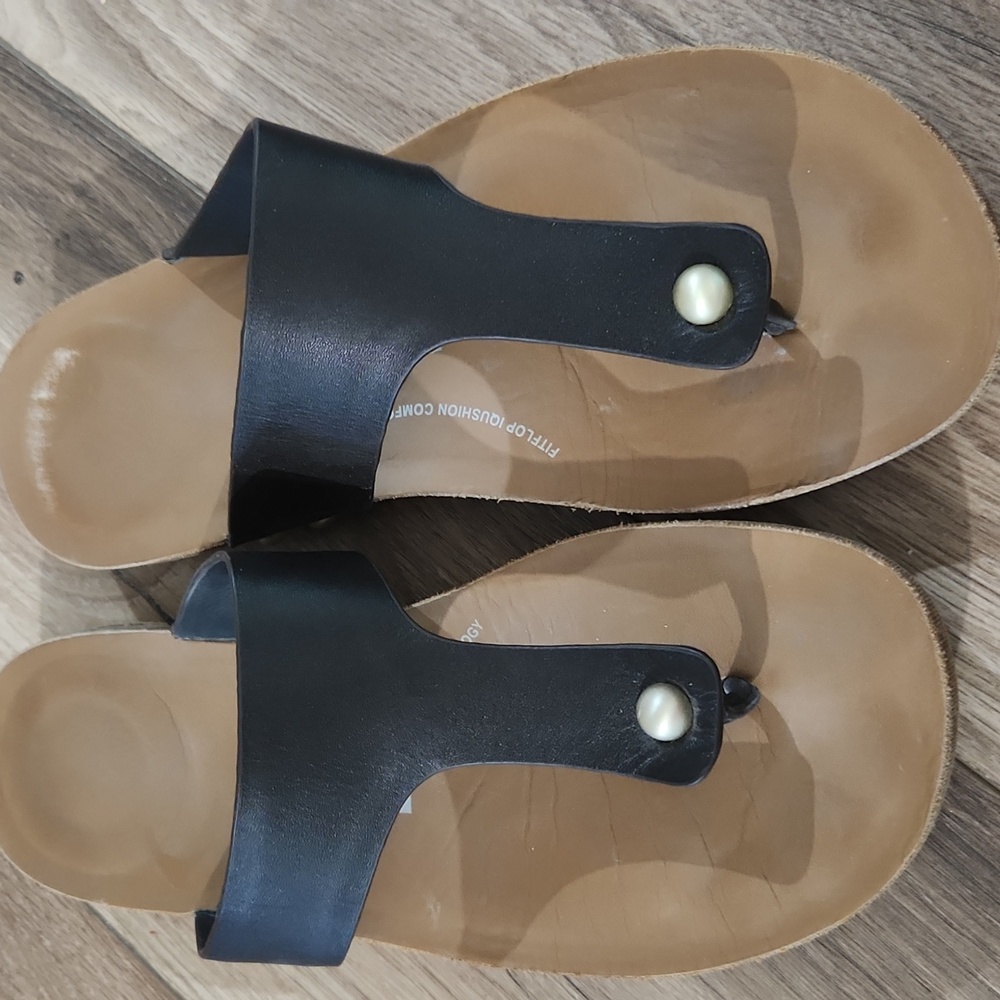 Black Leather FitFlop Women's Sandals